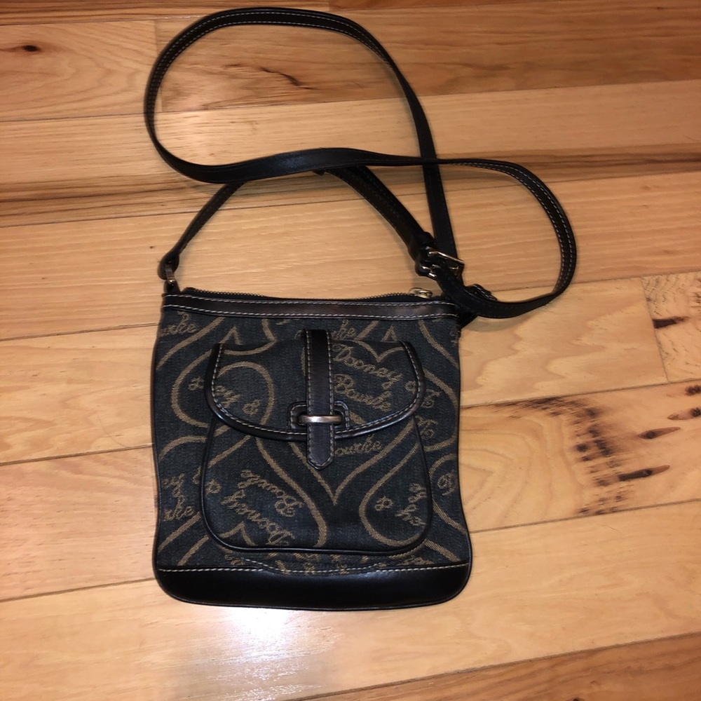 Dooney & Bourke Crossbody Bag